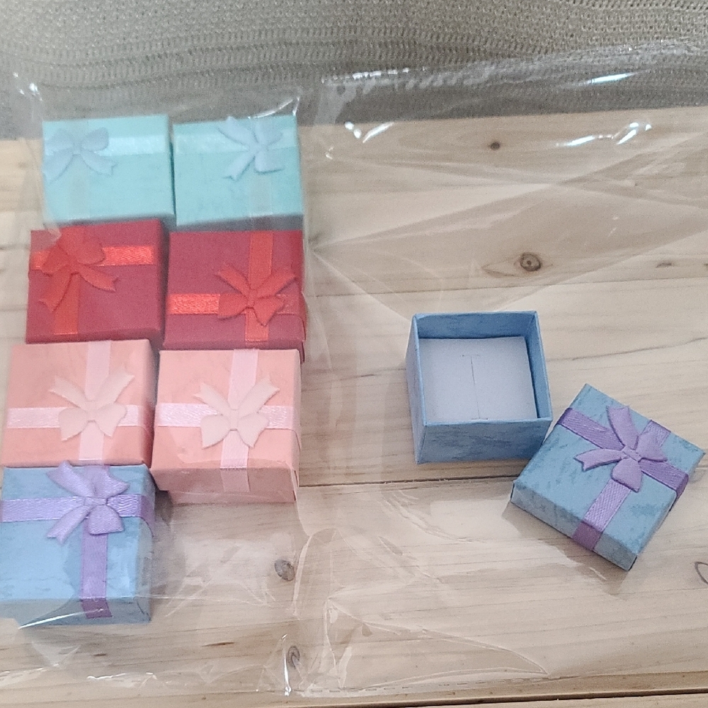 Colorful Gift Boxes Set Of 8 NWT